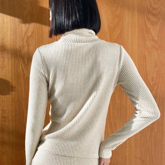 BNWT BABATON Traverse Turtleneck in Cobblestone Beige - Picture 3 of 4
